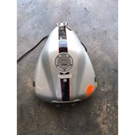 YAMAHA FZ6 FZ6R /C  FUEL TANK / GAS PETROL TANK (2004-2009)