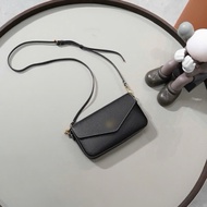 Convenient C Wyn bag, buy 1 get 2 free