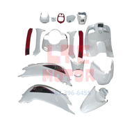 ชุดสี Scoopy i gen3 (ปี2017-2019) จำนวน 17 ชิ้น สีขาวแดง2ชิ้น ติดสติกเกอร์ตามรูป งาน ABS ทำสี 2K ม