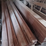 kayu kalimantan kayu kruing balok uk. 8x12x4mtr