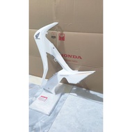 Bộ ốp yếm bên trái Future 125 (2012) màu Trắng *NHB35* chính hãng Honda (64250-KYZ-V20ZC)