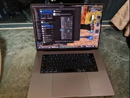 Macbook Pro M1 Max with 64 GB and 4 TB SSD