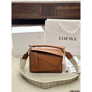 LOEWE LOEWE Geometric Bag Messenger Bag Shoulder Bag Handbag This Exquisite Premium Fan Tang Wei