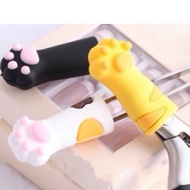 Cat's Paw Pattern Plastic Cover Protects Nail Clippers