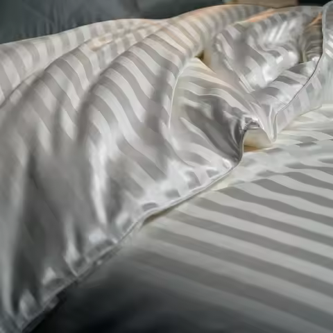 Silk Comforter 100% Mulberry Silk Dupioni Silk Long Filament With Silk Stripe Shell Cover Silk Fille