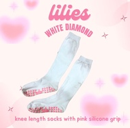 Lilies knee length pilates socks (สินค้าราคาพิเศษ)