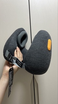 全新包耳頸枕EVERY THINK Travel Neck Pillow Dark Grey