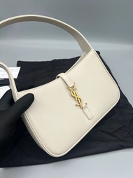 ✨YSL saint laurent Le 5 A 7小牛皮手提腋下包 小號 女款 白色