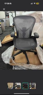 Hermanmiller全新Aeron 办公椅人体工学椅 office chair