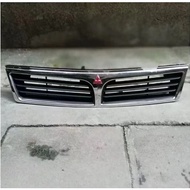Mitsubishi Lancer 99-02 pizza front grill