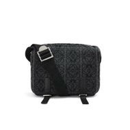 LOEWE羅意威 黑色老花帆布 郵差包