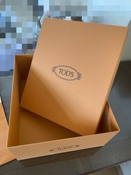 TOD’S 全新精美紙盒與提袋