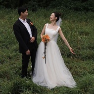 French Light Wedding Dress with Tulle Puffy Skirt - Elegant and Lightweight FC640