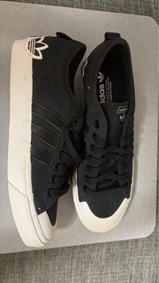 Adidas Nizza Platform 黑白帆布鞋 US10