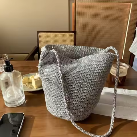 Casual Large Capacity Handwoven Bucket Bag Boho Straw Design Metal Line Bucket Bag Handmade Solid Co