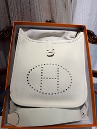 Hermes新款奶油白Evelyne23