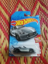 Hotwheels 91 Mazda MX-5 Miata - 15 Mazda MX-5 Miata