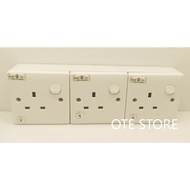 3G TRAILING 13A SWITHCES SOCKET WITH PVC BASE & INTERNAL WIRING CONNECTION