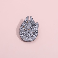 Star Wars Millennium Falcon Spaceship Cartoon Metal Badge Creative Technology Pin Backpack Glimpse M