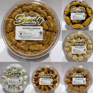Sandy Cookies Premium (Gold) Exp Panjang 2025 Toples Sedang Tin