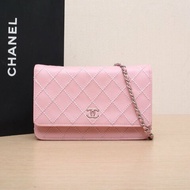 CHANEL CFWOC19粉色羊皮29開琺瑯扣肩背包