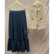 Haseena One Set Wanita Adreena Setelan Vest Knit Pita Bunga Bordir Rok Plisket Susun Maiza Outer Ski
