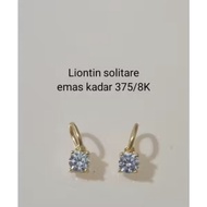 375/ 8K gold solitaire pendant