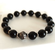 黑曜石與熔岩寶石護身符串珠手鍊