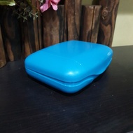 compact lunch box - tupperware