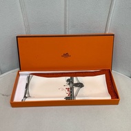 Hermes 愛馬仕大橋限定版 珍珠色紅邊絲巾 45*45 XB266