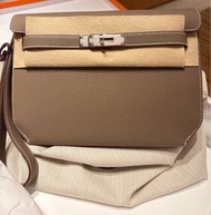 門市現貨Hermes Kelly depeches 25 etoupe phw togo g stamp