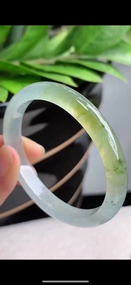 冰種翡翠天然翡翠玉鐲 A玉手鐲 玉鈪 • 冰種黃飄花翡翠貴妃鐲