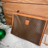 Celine老花大號手拿包