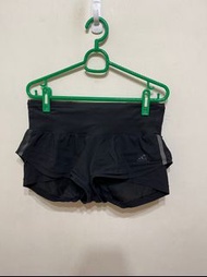「 二手衣 」 Adidas 女版運動短褲 M號（黑）62