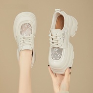 รองเท้าส้นสูงหนังแวววาว Daphne Butterfly Platform Thick Heel Flats Womens Chunky Heel Single Shoes 2