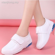 Kasut Jururawat Ringan Misi Hitam Putih  Cushion Nurse Shoes White Sneakers