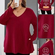 เสื้อยืดสีแดงคอวี ชายริ้ว ผ่าข้าง ไซส์ใหญ่ เสื้อผ้าฤดูใบไม้ร่วงและฤดูหนาวสำหรับผู้หญิง CURVE PLUS สำ