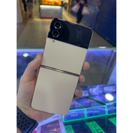 ( DEMO UNIT )SAMSUNG Z FLIP 4 5G CONDITION 100% PERFECT ORIGINAL SAMSUNG SME MALAYSIA