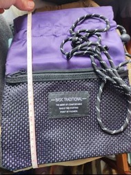 Basic Traditional 紫色斜孭袋