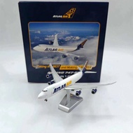 Hogan wings1: 400 ATLASBoeing747-8F Alloy Airplane Model Atlas 747-8F Out of Print Car Model
