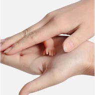 (SG shop) Little Finger Trick magic little helper hand - Magic Trick