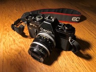 Canon FTbQL 少見黑機 送1.8大光圈鏡頭(鏡頭的保護玻璃碎了