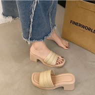 Minimalist Chunky heels platform wedges