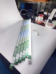 หลอดนีออนแอลอีดี T8 ขนาด 20Wx2100Lm ขนาด 40W.4400Lmขั้วเขียวและขนาด30Wx3500Lm ขั้วสีทองรุ่นSuperbrig