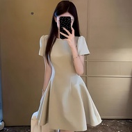 Green Short Sleeve Dress with Waist Cinching Inner Lining Summer French Elegance Small Size High Wai