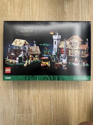 LEGO Icons 10332 Medieval Town Square Set