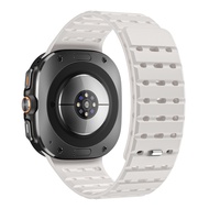 For Samsung Galaxy Watch Ultra 47mm / Ultra (2025) 47mm Watch Band Holes Design Magnetic Silicone St
