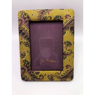 Jim Thompson Silk Photo Frame Size 3"x4.7"