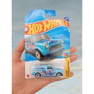 HOT WHEELS 67 AUSTIN MINI VAN TOY CAR DIECAST