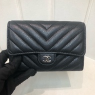 Chanel V紋黑色中銀包 XB470